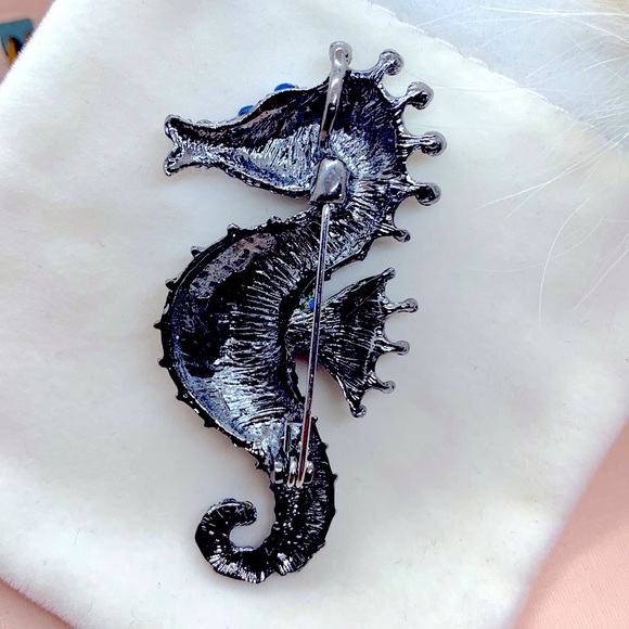 Blue Rhinestone Seahorse Brooch - Picture 2 of 3